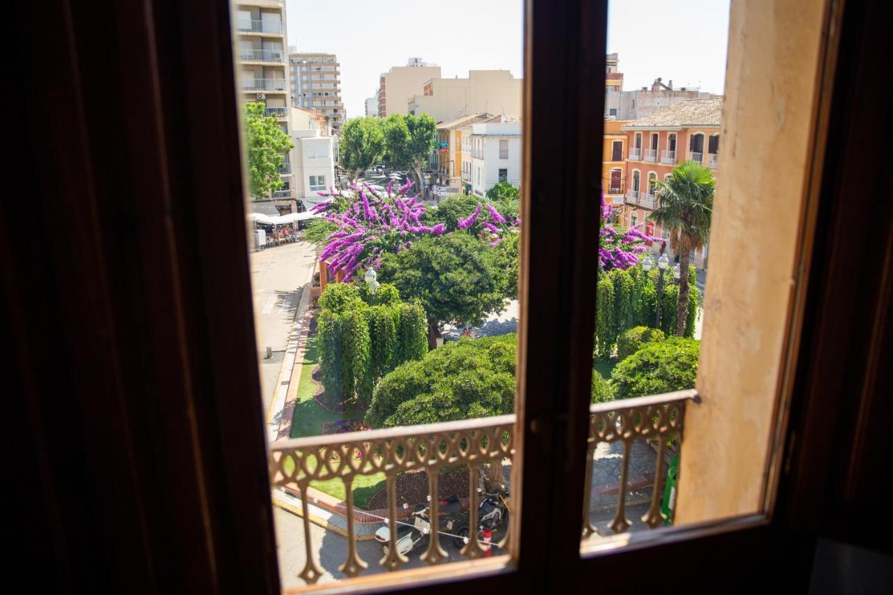 Glorieta Suites Denia Bagian luar foto